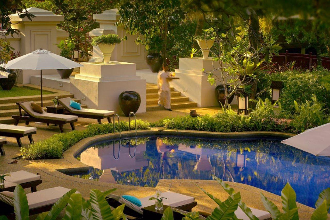 Tanjong Jara Resort, Terengganu - A Small Luxury Hotels Of The World Dungun Eksteriør bilde The pool at the Four Seasons Hotel, Kuala Lumpur