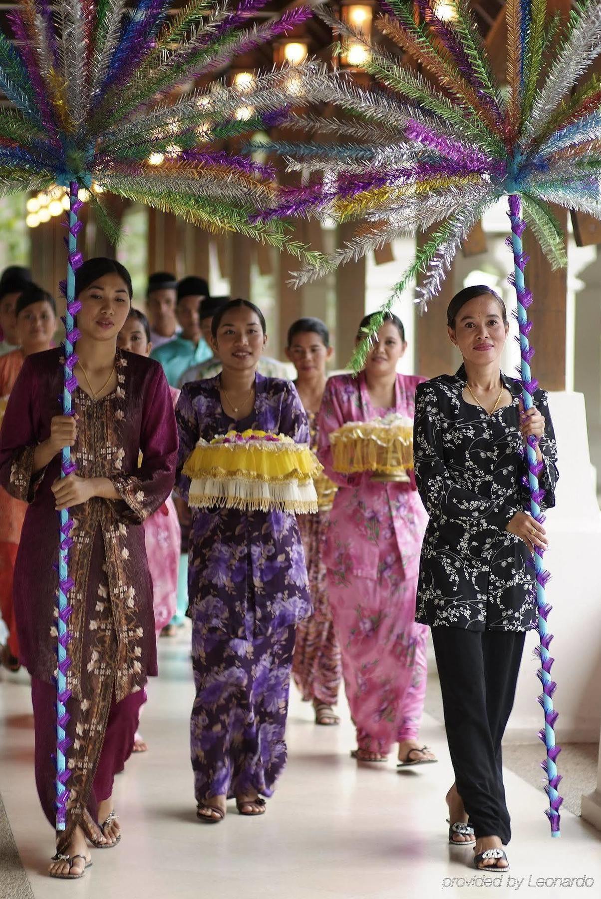 Tanjong Jara Resort, Terengganu - A Small Luxury Hotels Of The World Dungun Eksteriør bilde A traditional Javanese wedding procession